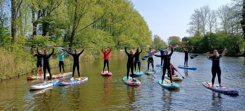 Stand up paddle boarden bij Cup of sup